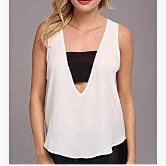 Bcbg generation v neck black/white top - Picture 2 of 3